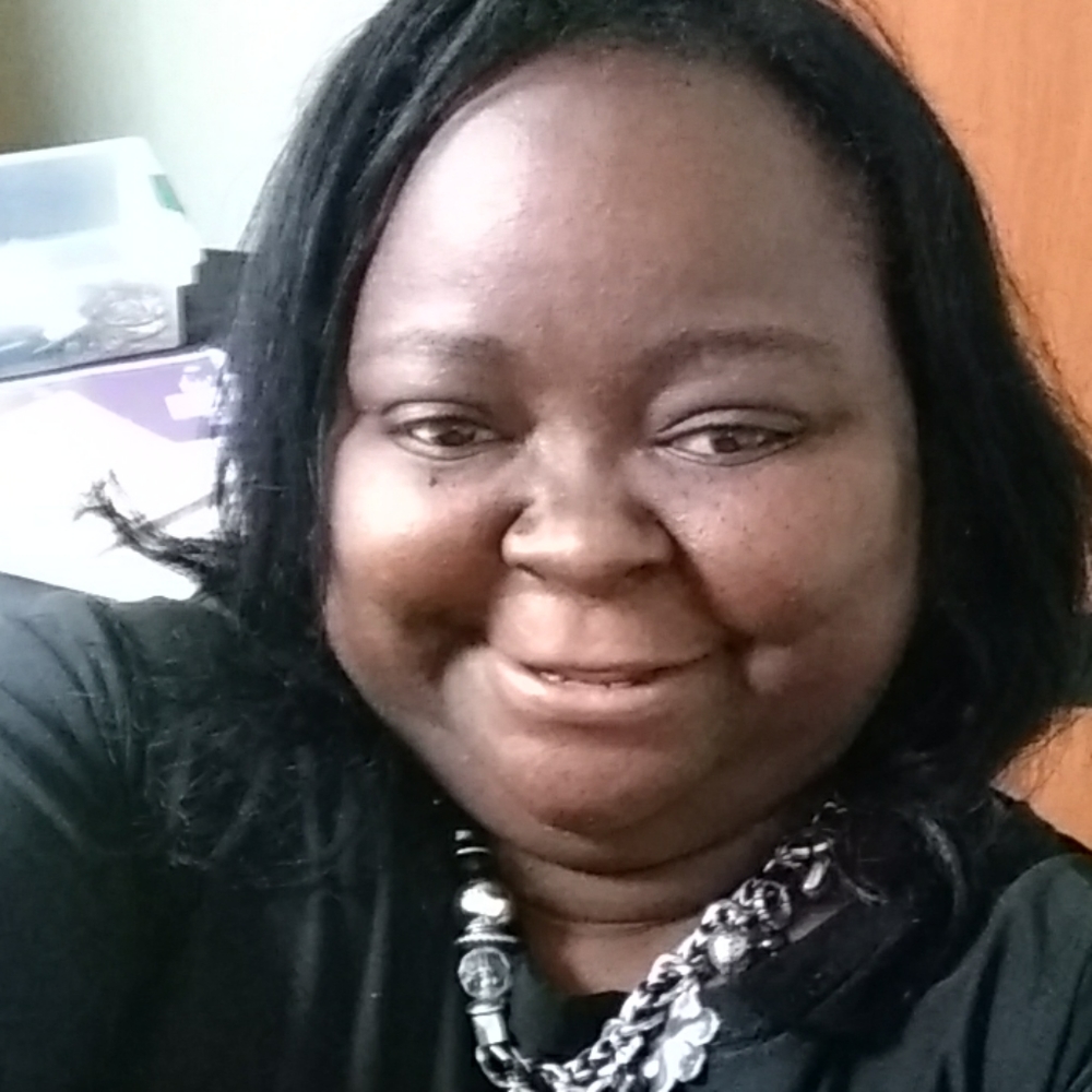 Meet your Posher, Alicia